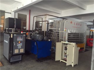 電加熱導熱油爐如何配套反應釜？